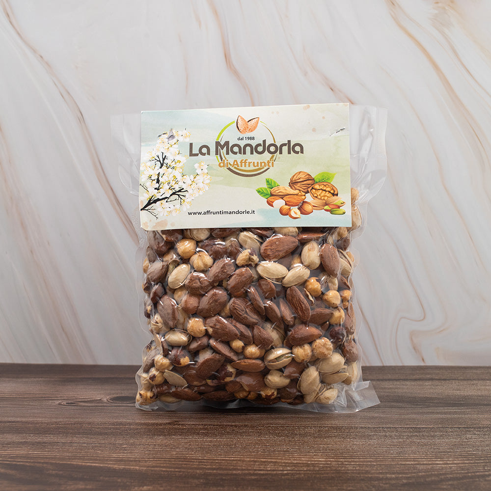 Mix di frutta secca tostata - nocciole, mandorle, pistacchi