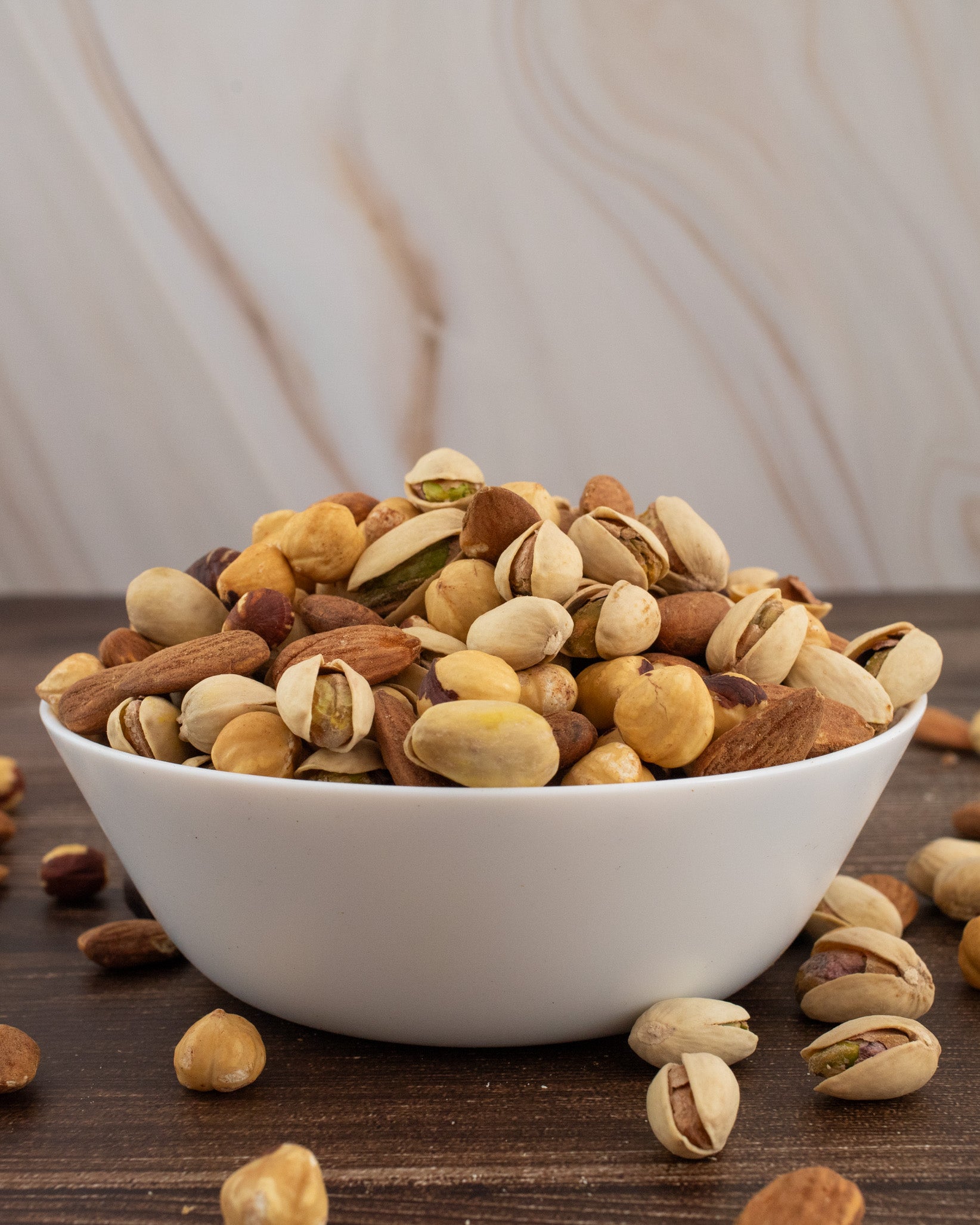 Mix di frutta secca tostata - nocciole, mandorle, pistacchi