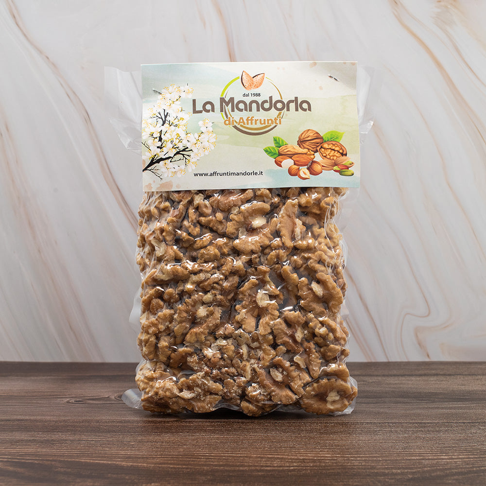 Noci dimezzate